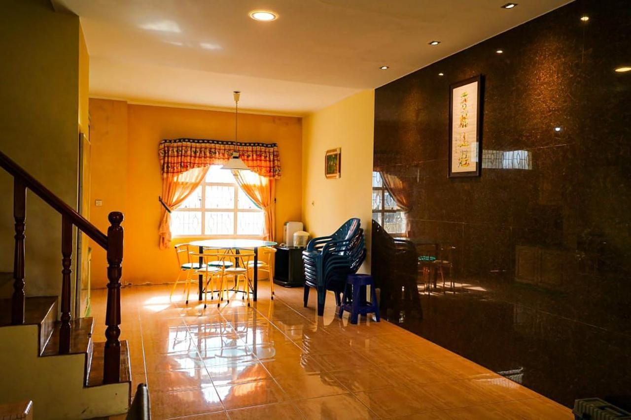 Villa Bukit Indah Brastagi / Berastagi Ngoại thất bức ảnh